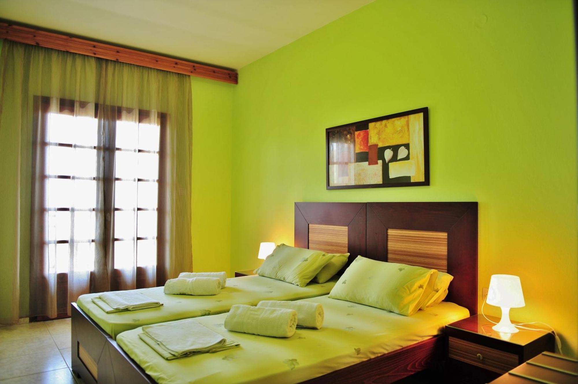 Sunday Resort เยราคินิ ภายนอก รูปภาพ